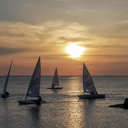 Libeccio N 5 Vacanze ليفورنو