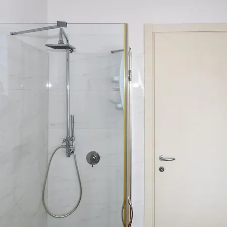 شقة Libeccio N 5 Vacanze ليفورنو